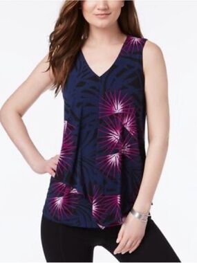 Alfani Berry Bliss Fuchsia Palm Print Sleeveless Top, New with Tags Size Medium